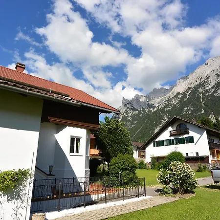 Ferienhaus Christophorus Holiday home Mittenwald